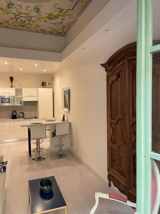 Luxury Apartment In The Heart Of Old Town Nice. Екстер'єр фото