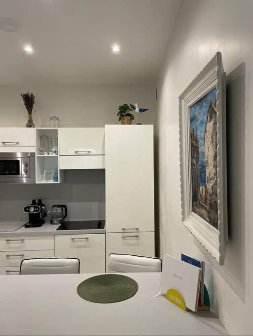 Luxury Apartment In The Heart Of Old Town Nice. Екстер'єр фото